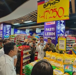 Bulog Bakal Rilis Beras Kemasan 'Mini', Harganya Segini