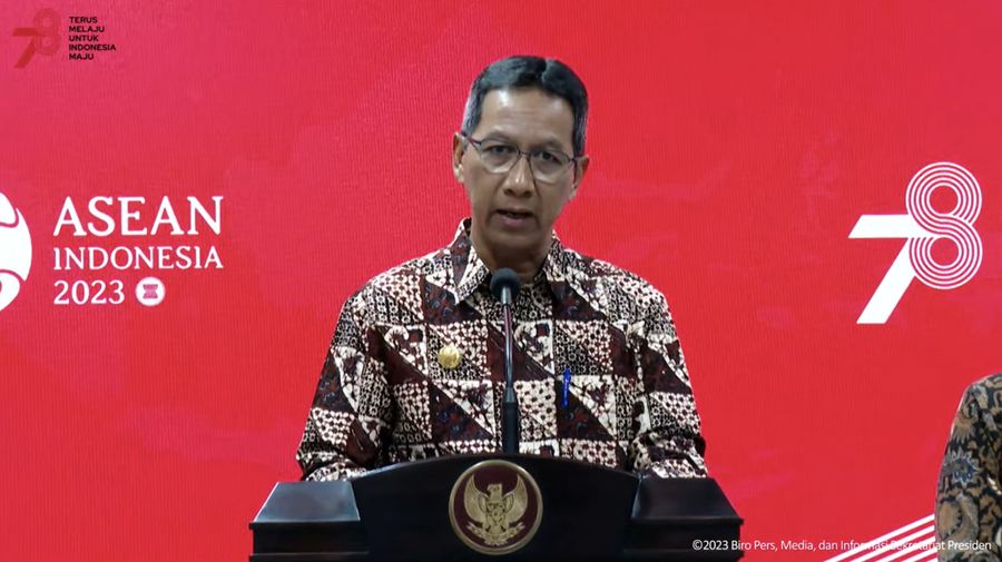 Gubernur DKI Jakarta Heru Budi Hartono saat memberikan keterangan Pers terkait Pembahasan Peningkatan Kualitas Udara Kawasan Jabodetabek, (28/8/2023). (Tangkapan Layar Youtube Sekretariat Presiden)