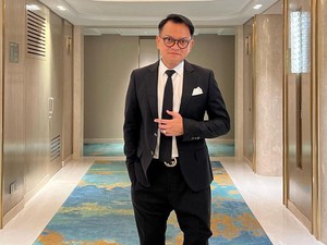 Hedi Yunus Lupakan Target Menikah, Enjoy Mengasuh Anak ART-nya