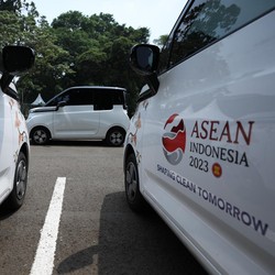Potret Deretan Mobil Listrik Jadi Kendaraan Utama KTT ASEAN