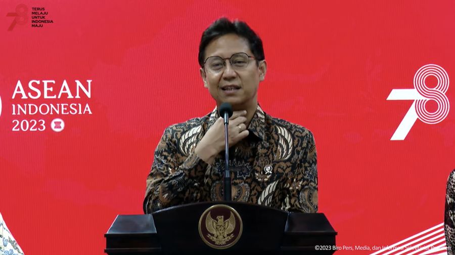 Menteri Kesehatan Budi Gunadi Sadikin saat memberikan keterangan Pers terkait Pembahasan Peningkatan Kualitas Udara Kawasan Jabodetabek, (28/8/2023). (Tangkapan Layar Youtube Sekretariat Presiden)