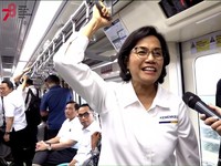 Sri Mulyani Deg-Degan Naik LRT Jabodebek, Kenapa?