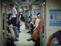 Momen Pergantian Tahun, Penumpang LRT Jabodebek Melonjak 132%
