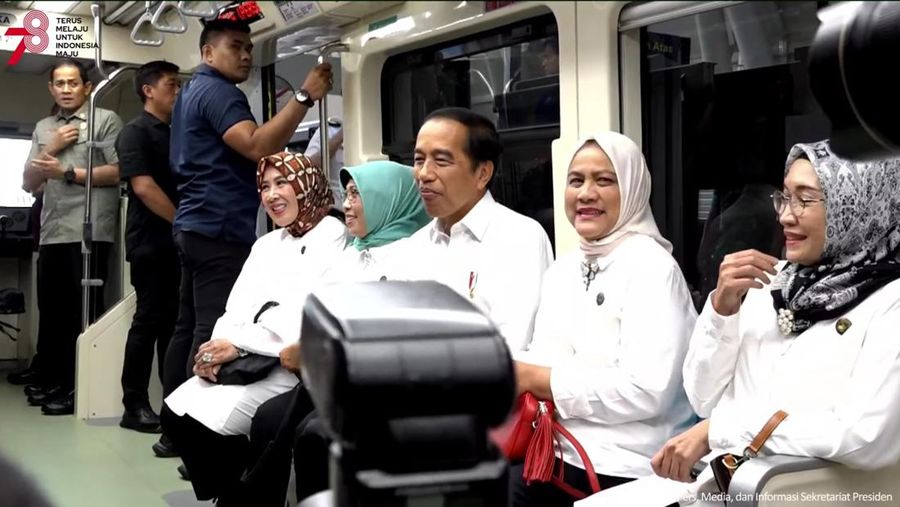 Presiden Joko Widodo resmikan LRT Terintegrasi Jabodebek. (Tangkapan Layar Youtube Sekretariat Presiden)