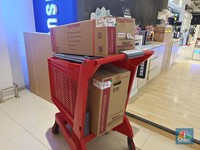 Pengunjung Transmart Ini Happy, Beli AC Kena Diskon Beruntun