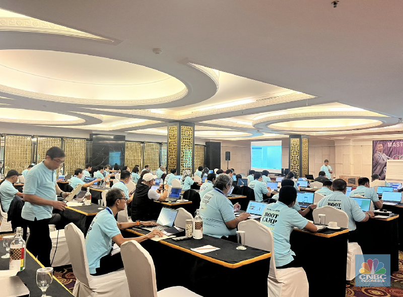 InvestasiKu Bersama Master Cuan Saham di Acara Bootcamp “Be a Trader Be a Master”. (Dok Ist)