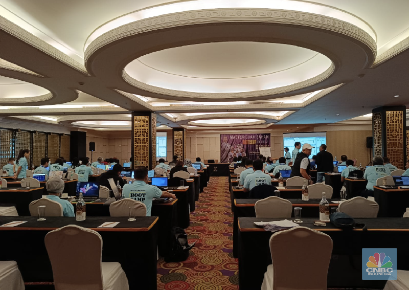 InvestasiKu Bersama Master Cuan Saham di Acara Bootcamp “Be a Trader Be a Master”. (Dok Ist)