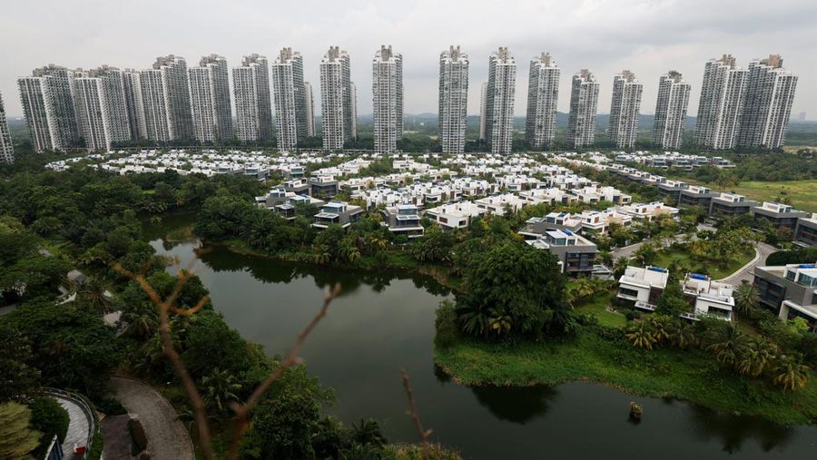 A view of the residential apartments in Country Garden's Forest City development in Johor Bahru, Malaysia August 16, 2023. REUTERS/Edgar Su