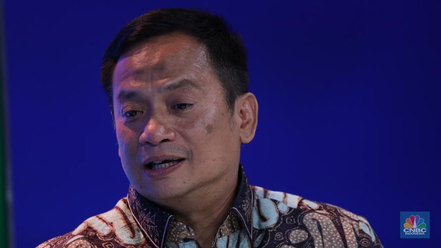 Direktur Utama PNM, Arief Mulyadi dalam rangkaian program BUMN Report. (CNBC Indonesia/Tri Susilo)