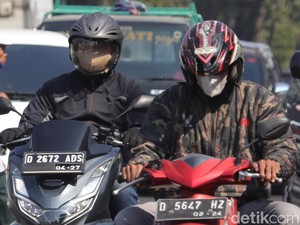 Kasus COVID-19 Naik Lagi, Warga Bandung Disarankan Pakai Masker