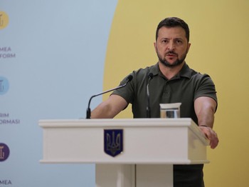 Zelensky Kutuk Serangan Iran ke Israel, Singgung Drone Dipakai Rusia