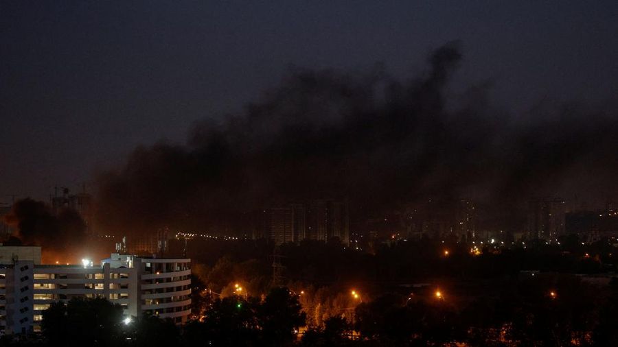 Smoke rises in the sky over the city after a Russian missile strike, amid Russia's attack on Ukraine, in Kyiv, Ukraine August 30, 2023. REUTERS/Vladyslav Sodel