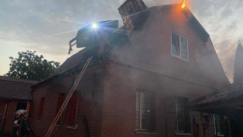 A view shows at the site of a residential area hit by a Russian drone and missile strikes strike, amid Russia's attack on Ukraine, in Kyiv region, Ukraine August 30, 2023.  Head of the National Police of Kyiv region Andrii Nebytov via Telegram/Handout via REUTERS ATTENTION EDITORS - THIS IMAGE HAS BEEN SUPPLIED BY A THIRD PARTY.
