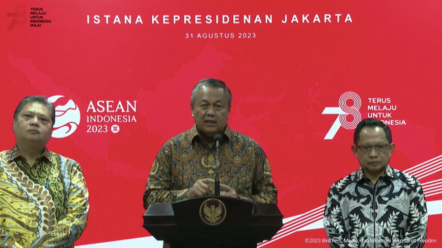 Gubernur Bank Indonesia Perry Warjiyo saat memberikan Keterangan Pers Terkait Rakornas Pengendalian Inflasi Tahun 2023, Kantor Presiden, 31 Agustus 2023. (Tangkapan Layar Youtube Sekretariat Presiden)