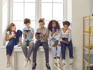 Dianggap Gagal Lindungi Anak-anak, TikTok-Instagram Diminta Perketat Verifikasi Usia
