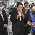 Geger Air Limbah Nuklir, PM Jepang Makan Ikan Laut Fukushima