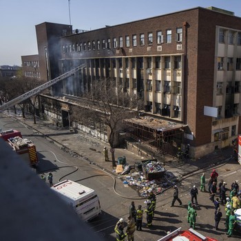 Potret Horor Korban Kebakaran Gedung Afrika Selatan, 73 Tewas