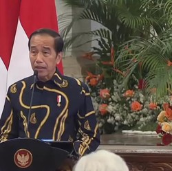 Siap-siap! Jokowi Guyur Bansos Lebih Cepat, Mulai September