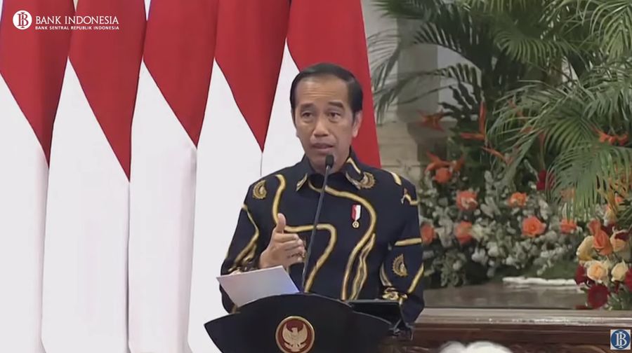 Presiden Joko Widodo saat memberikan pidato rapat koordinasi nasional pengendalian inflasi 2023. (Tangkapan Layar Youtube BI)