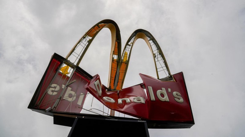 A view of a damaged McDonald's sign after the arrival of Hurricane Idalia in Perry, Florida, U.S., August 30, 2023. REUTERS/Cheney Orr