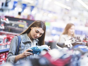 Baru Kenal Lari, FOMO Pakai Sepatu Balap? Ini Wanti-wanti Atlet Profesional