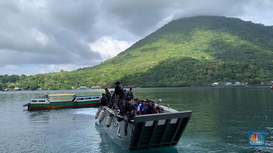 Ekspedisi Rupiah Berdaulat tiba di Banda Neira. (CNBC Indonesia/Maikel Jefriando)