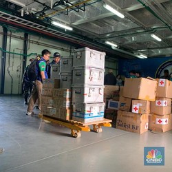 Penampakan Kontainer dan Kardus Berisi Uang Baru 10 M