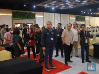 Potret Menkominfo Budi Arie Tinjau Media Center KTT ASEAN
