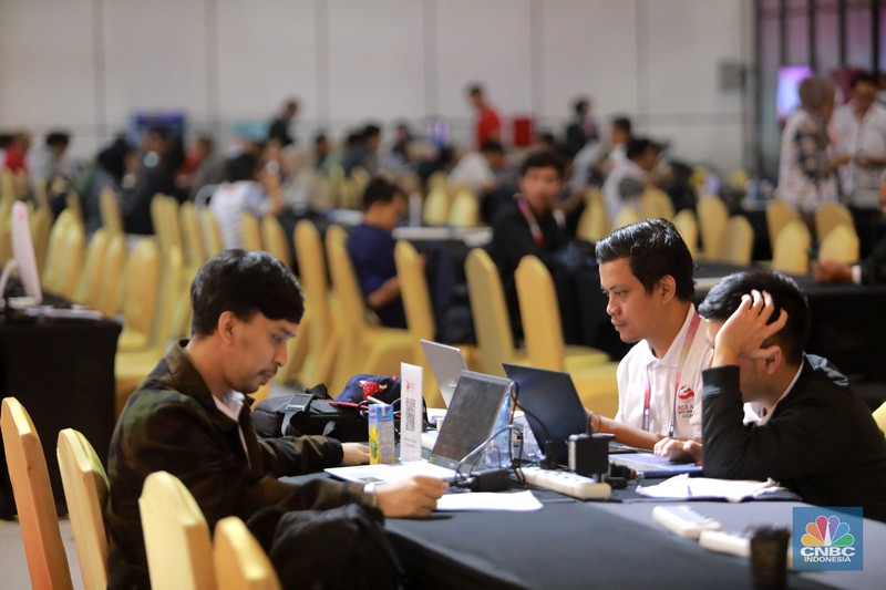 Suasana ruangan media center Konferensi Tingkat Tinggi ke-43 ASEAN 2023 di Jakarta Convention Center, Senayan, Minggu (2/9/2023). Suasana ruangan media center Konferensi Tingkat Tinggi ke-43 ASEAN 2023 di Jakarta Convention Center, Senayan, Minggu (2/9/2023). (CNBC Indonesia/Muhammad Sabki)