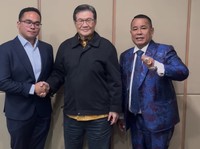 Hotman Paris Pakai Sepatu Lebih Mahal dari Prajogo Pangestu