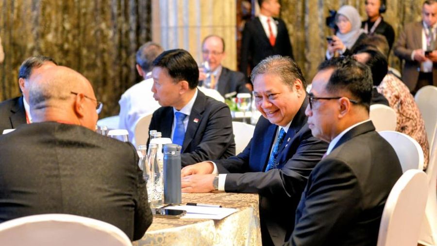 Menteri Koordinator Bidang Perekonomian, Airlangga Hartarto Dalam High-Level Dialogue Tunjukkan Berbagai Upaya Indonesia Mewujudkan Transportasi Berkelanjutan. (Dok. Kementerian Koordinator Bidang Perekonomian RI)