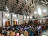 Uang 'Busuk' Diganti Baru, Warga Dobo Girang