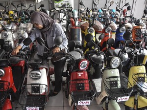 Target 2 Juta Motor Listrik Ambyar, Tahun 2025 Cuma Terjual 50 Ribuan Unit