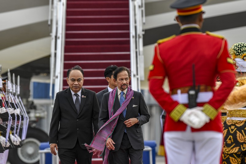 Pesawat yang membawa Sultan Brunei Darussalam Hassanal Bolkiah tiba di Terminal VVIP Bandara Soekarno Hatta, Banten, Senin (4/9/2023). Pesawat yang membawa Sultan Brunei Darussalam Hassanal Bolkiah tiba di Terminal VVIP Bandara Soekarno Hatta, Banten, Senin (4/9/2023). Media Center KTT ASEAN 2023/Raisan Al Farisi/aww.