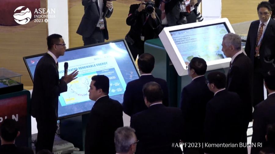 Direktur Utama PLN Darmawan Prasodjo saat memberikan pemaparan dalam ASEAN Indo-Pacific Forum, Jakarta, 5 September 2023. (Tangkapan Layar Youtube Kementerian BUMN RI)