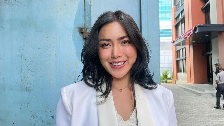 Jessica Iskandar di Gedung Trans TV, Jalan Kapten P Tendean, Jakarta Selatan.