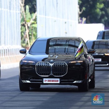 Penampakan Keren Mobil Listrik di KTT ASEAN Jakarta