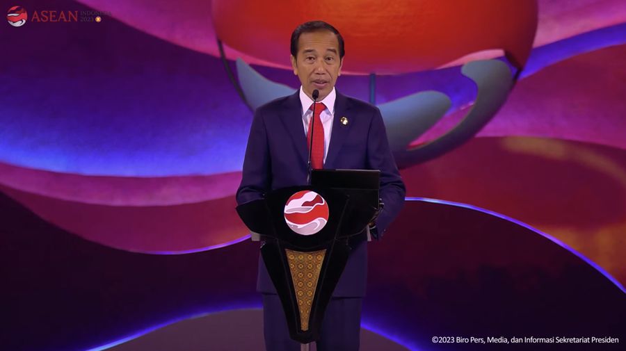 Presiden Joko Widodo saat memberikan sambutan dalam Opening of the 43rd ASEAN Summit. (Tangkapan Layar Yotuube Sekretariat Presiden)