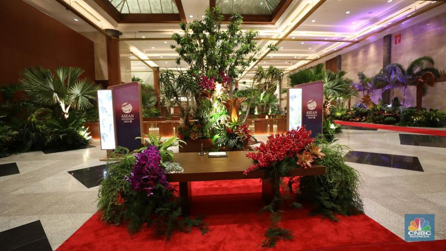 Suasana jelang KTT ASEAN di Jakarta Convention Center (JCC), Jakarta, Selasa (5/9/2023). (CNBC Indonesia/Tri Susilo)