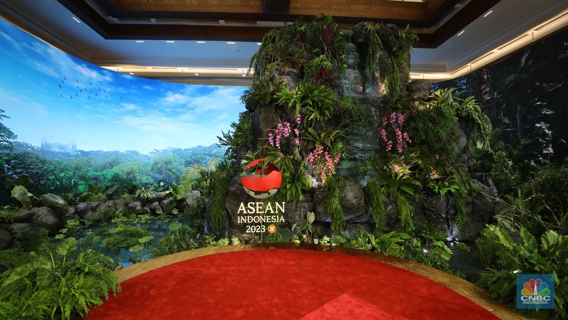 Suasana jelang KTT ASEAN di Jakarta Convention Center (JCC), Jakarta, Selasa (5/9/2023). (CNBC Indonesia/Tri Susilo)