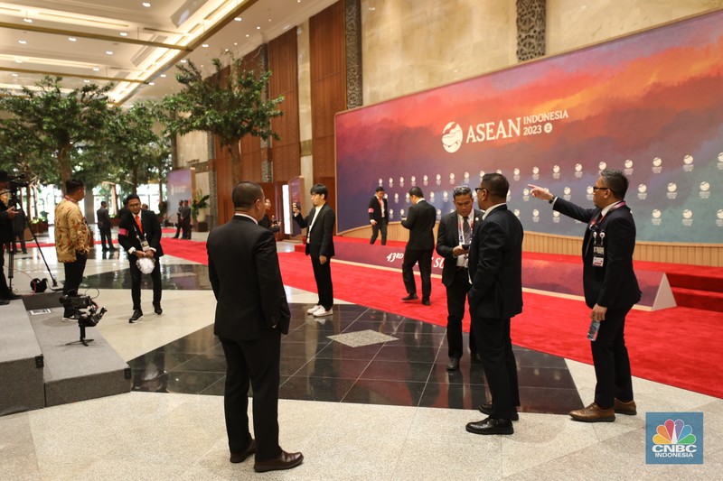 Suasana jelang KTT ASEAN di Jakarta Convention Center (JCC), Jakarta, Selasa (5/9/2023). (CNBC Indonesia/Tri Susilo)