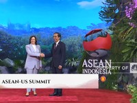 Datang ke KTT ASEAN-AS, Wapres Kamala Harris Dikawal Ketat