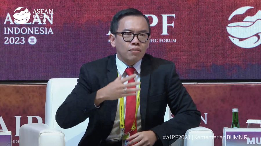 Direktur Bisnis Digital di Telkom Indonesia, Fajrin Rasyid dalam Sidang Pleno AIPF subtema III : Transformasi Digital Inklusif. (Tangkapan Layar Youtube KEMENTERIAN BUMN RI)