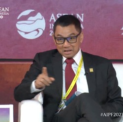 Jurus PLN Salurkan Listrik Hijau Tanpa 'Kedip'
