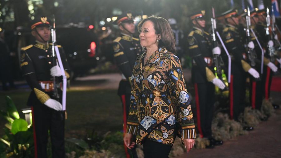The Vice President of the US Kamala Haris attends the Gala Dinner of The 43rd ASEAN Summit 2023 at Hutan Kota Plataran, GBK Complex, Senayan, Jakarta, Wednesday (6/9/2023). Media Center of ASEAN Summit 2023/Aditya Pradana Putra/aww/Intan. *** Local Caption *** Wapres Amerika Serikat Kamala Harris menghadiri acara Gala Dinner KTT ke-43 ASEAN di Hutan Kota Plataran, Kompleks GBK, Senayan, Jakarta, Rabu (6/9/2023). Media Center KTT ASEAN 2023/Aditya Pradana Putra/aww.