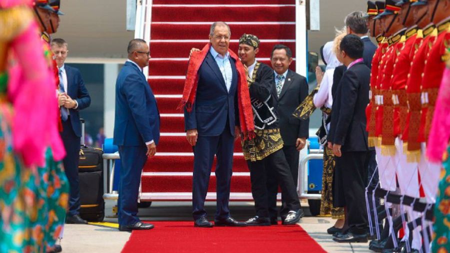 The aircraft carrying the Minister of Foreign Affairs Russia Sergey Lavrov arrives at the VVIP Gate Soekarno Hatta Airport, Banten, Wednesday (6/9/2023). Media Center of The ASEAN Summit 2023/Raisan Al Farisi/aww/mifta.

 *** Local Caption *** Pesawat yang membawa Menteri Luar Negeri Rusia Sergey Lavrov tiba di Terminal VVIP Bandara Soekarno Hatta, Banten, Rabu (6/9/2023). Media Center KTT ASEAN 2023/Raisan Al Farisi/aww.