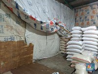 Ibu Kota 'Kekeringan' Beras, Harga Terbang Tak Karuan!