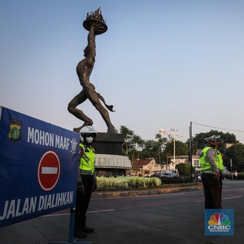 Penampakan Jl Sudirman Ditutup Jelang Gala Dinner KTT ASEAN