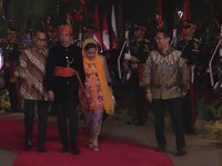 Datang ke Gala Dinner ASEAN, Jokowi Pakai Baju Adat Betawi