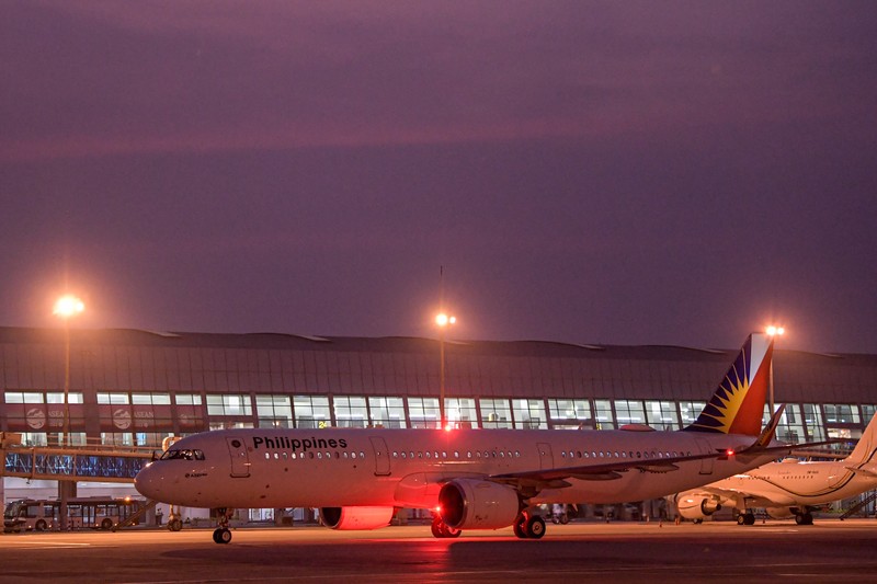 The plane carrying Sultan Brunei Darussalam Hassanal Bolkiah arrived at the VVIP Gate of Soekarno Hatta Airport, Banten, Monday (4/9/2023). Media Center of The ASEAN Summit 2023/Raisan Al Farisi/aww/mifta. *** Local Caption *** Pesawat yang membawa Sultan Brunei Darussalam Hassanal Bolkiah tiba di Terminal VVIP Bandara Soekarno Hatta, Banten, Senin (4/9/2023). Media Center KTT ASEAN 2023/Raisan Al Farisi/aww.